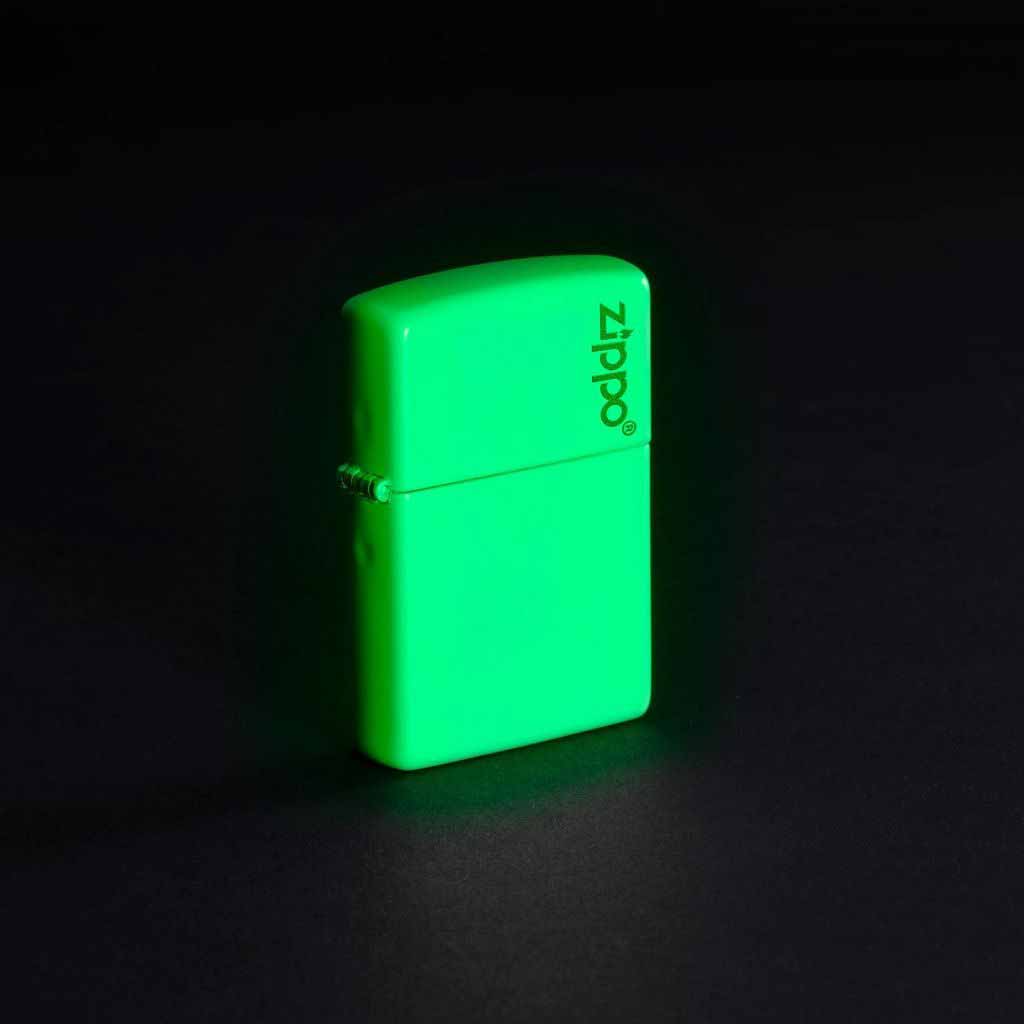 Zippo zapalovač 26956 Glow in the Dark Zippo Logo