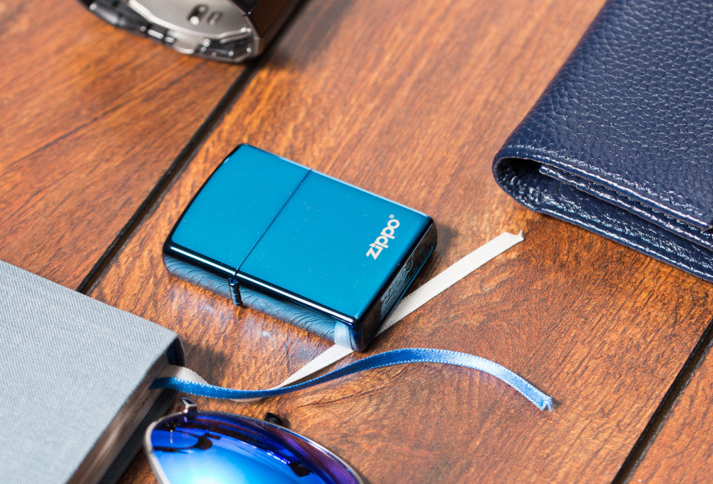 Zapalovač Zippo 27042 High Polish Blue Zippo Logo