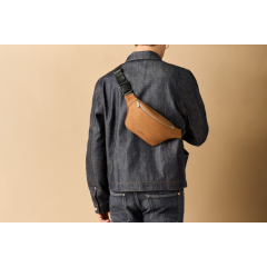 44214 Kožená crossbody taška Zippo Vintage